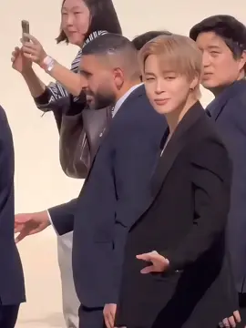 OMG jimin and Jisoo at the  DIOR Women Spring-Summer 2026 show at Paris Fashion Week 🇫🇷#jisoo #jimin #armyblink #bts #blackpink 