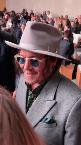 #johnnydepp au défilé #dior  #TikTokFashion #fashionweek 