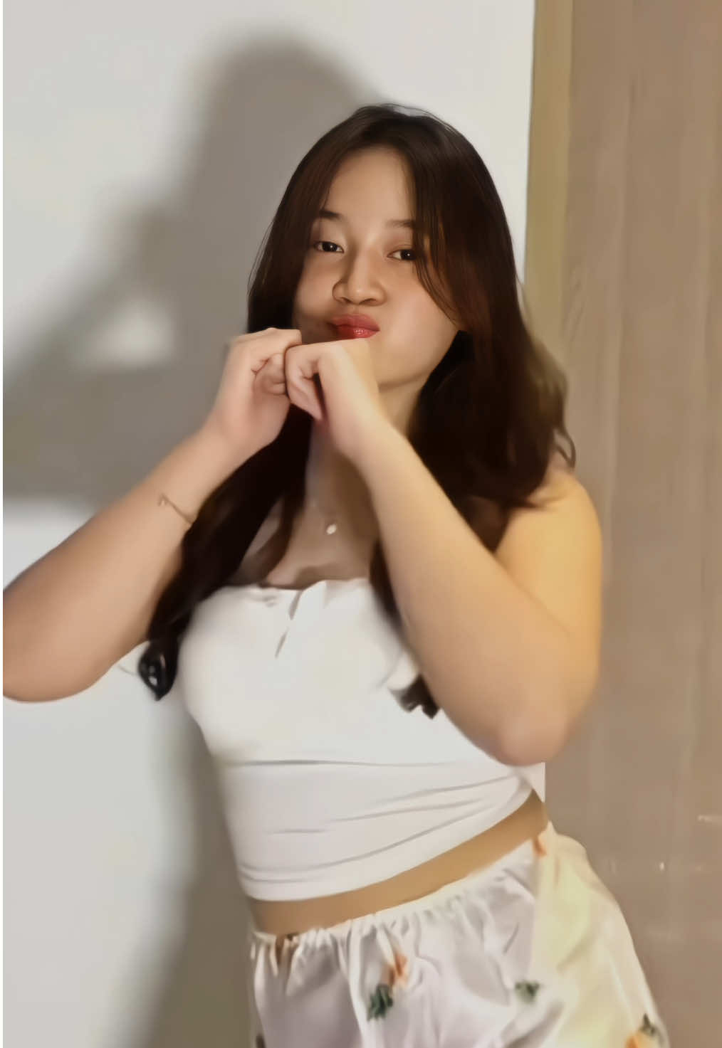 acc: namanyaselly #sellychin #tanktopstyle #fyp @Sellychin 