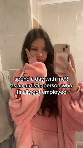 talking video = scary                        #spendadaywithme #autism #actuallyautistic #spendthedaywithme #wieiad 
