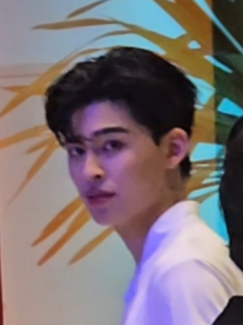 หล่อเป็นบ้าเลยนรวิชญ์🔥🤭🖤#jasper #BreezeQuickWashxJasper #pondnaravitt #ppnaravit @ppnaravitt 