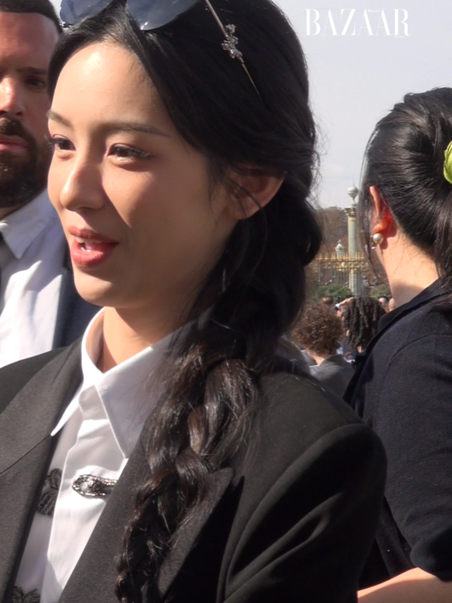 #ZhouYe au défilé @dior à la #ParisFashionWeek #BazaarFrance #PFW