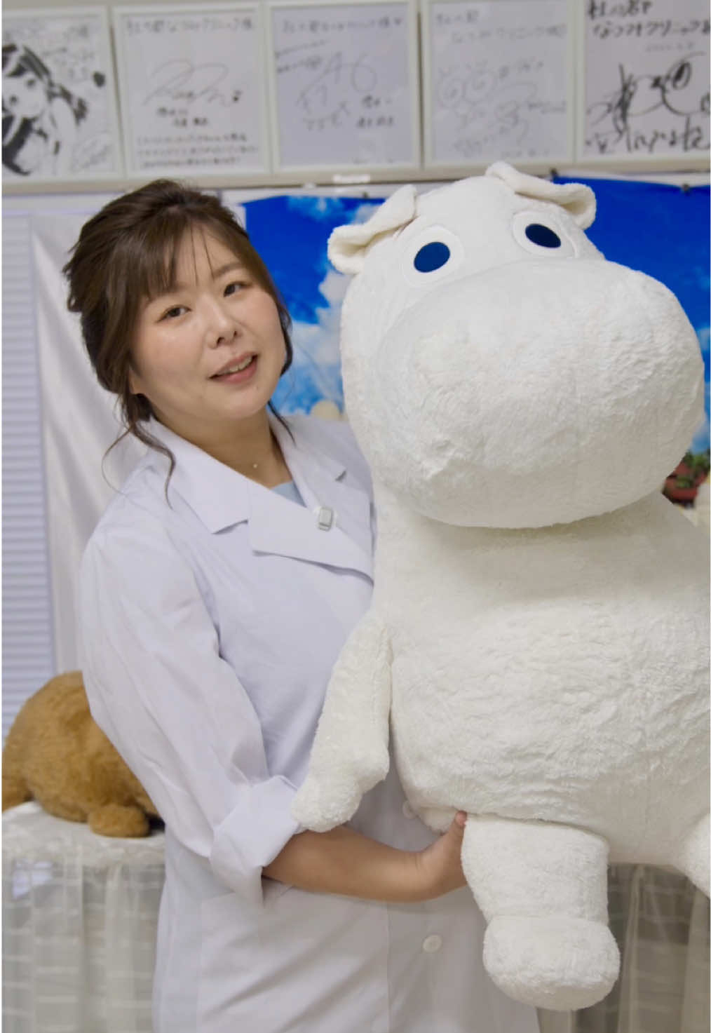 Natsumi Clinic treats your stuffed animals as if they are a part of your family. Just like humans have hospitals, Natsumi Clinic provides surgeries ranging from stitching up injuries to repairing bald spots. Location: 〒101-0047 東京都千代田区内神田1丁目12-13 第一内 神田ビル 301 #tokyomisfits #tokyo #japan #stuffedanimals #^7 #tokyoremake
