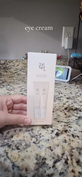 #skincare #eyecream #eyes #skincareroutine #tiktokshop 