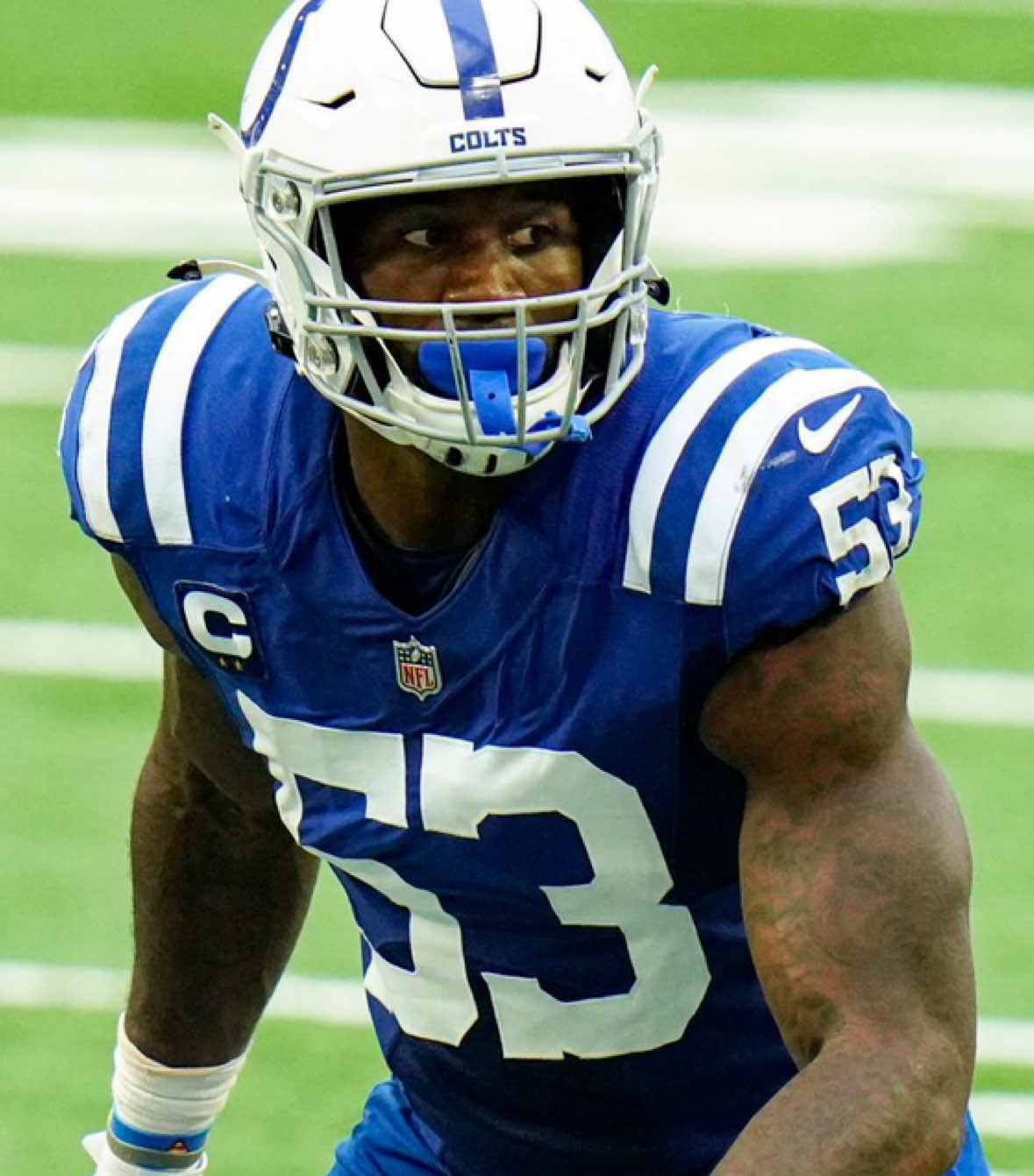 Darius Leonard has announced his retirement from the National Football League today. He had one of the best starts to a career in NFL history. He was a monster in his prime. These are the best highlight from Leonard impressive career. Darius Shaquille Leonard highlights. Darius Leonard Indianapolis Colts #nfl #highlights #dariusleonard #shaqleonard #indianapoliscolts 