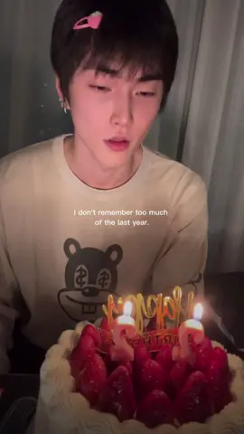 happy birthday uri hani🥺🫶🏻 semoga kamu sehat dan bahagia selalu DAN bisa menjadi artis besar yang terkenal diseluruh dunia AAMIIN maaf kalo aku belum bisa move on dari ot7 TP AK SELALU DUKUNG KAMU🥺🫂 #seunghan #승한 #xnghan #꽃필때_만난_승한아_생일축하해 #HAPPY_XNGHAN_DAY 