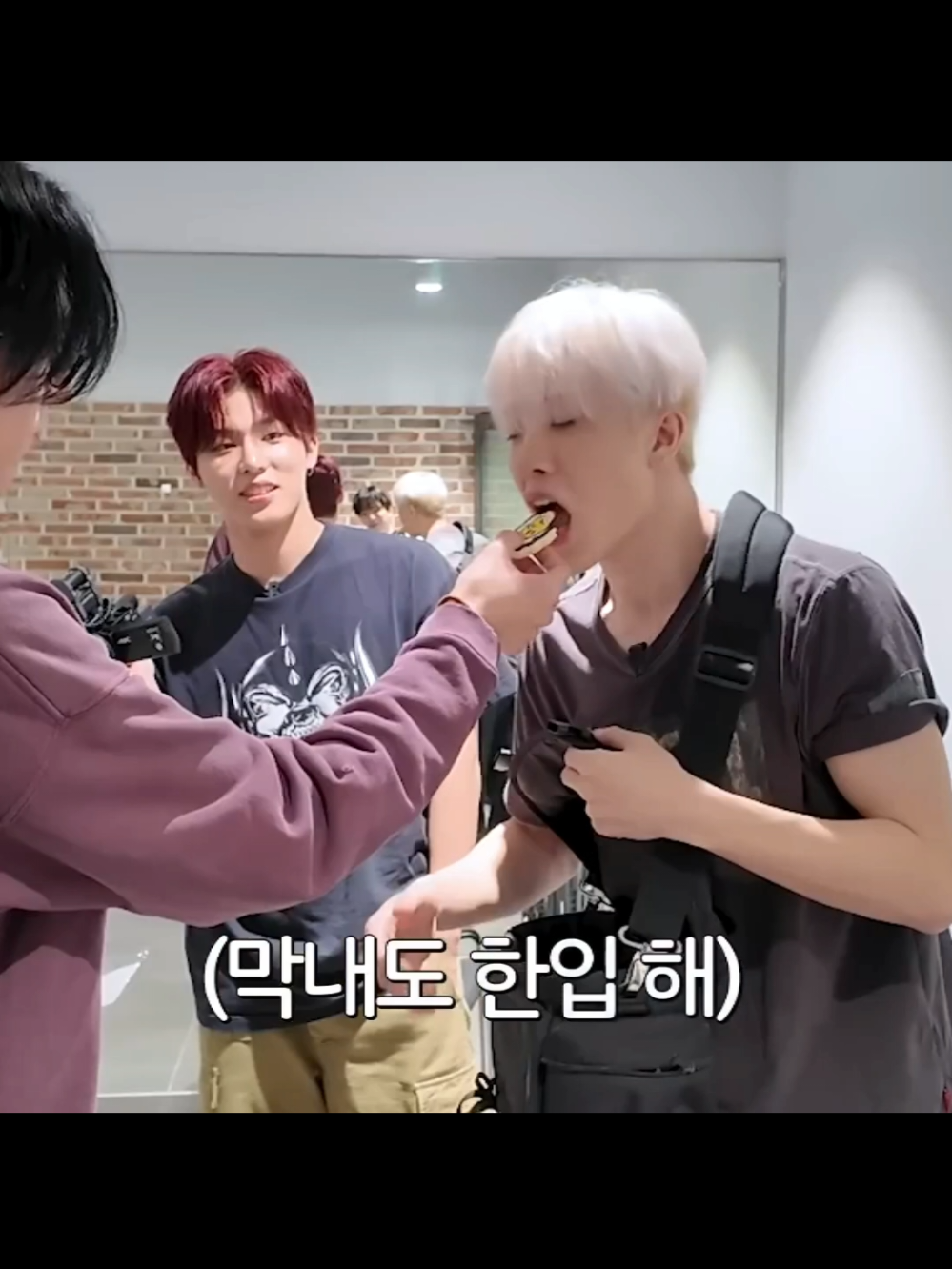 GAK GITU WAN 😭😭😭😭