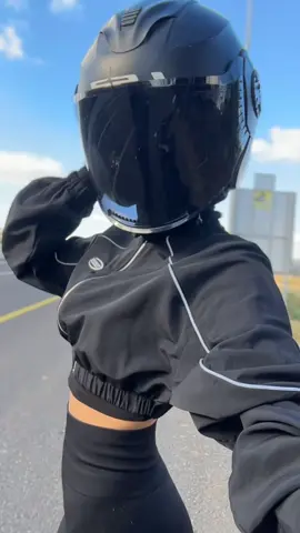 הקסדה מלוכלכת שחררו אין כוח לנקות😂 #פוריו #z900 #אקסבלור 
