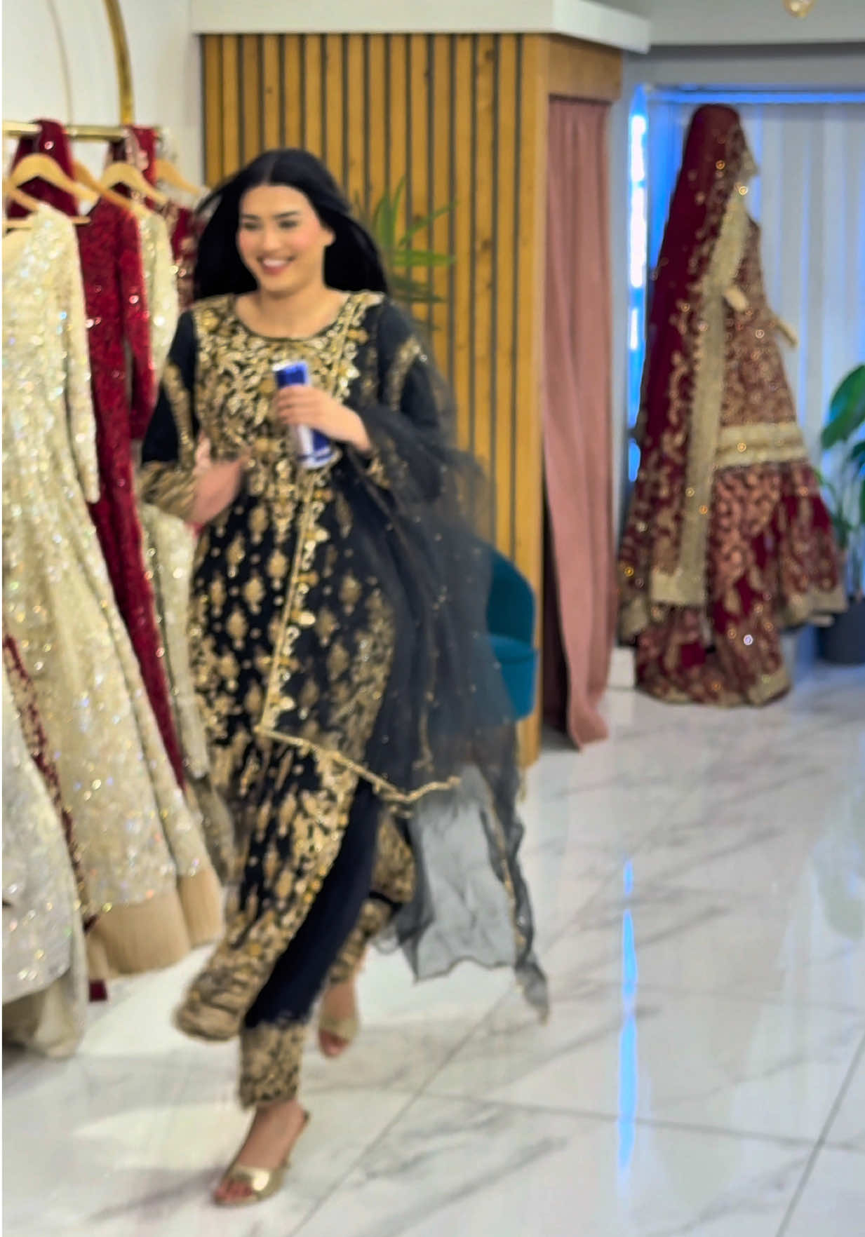 BTW SHE IS NOT A (CHOR) SHE JUST LOVES REDBULL👀😂🤣#7aatrang #fyp #million #capcut #viral 