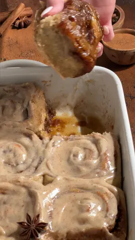 Chai Cinnamon Rolls 🍂☕️✨ Gooey, soft & fluffy, filled with delicious brown sugar chai filling, frosted with chai cream cheese frosting, all while drenched in a truly decadent and sticky brown sugar chai caramel sauce on the bottom. An absolutely incredible, indulgent treat to bake this fall! 🤎 #cinnamonrolls #chai #fallbaking #creamcheesefrosting
