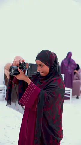 “qof kufahmi karo baa malintaada kuqurxin karo kalay oo malintaada shido” #camera #woman #bushro #production #viraltiktok @mohaaaz___production10 @DOOB PRODUCTION📸👨‍💻 @FAHAD 