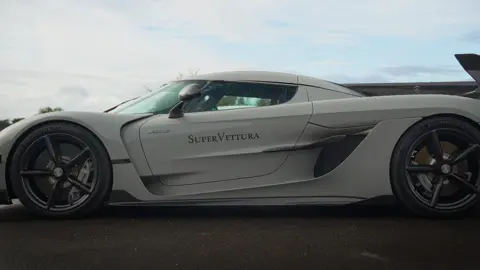 J3SKO #fyp #koenigsegg #viral 