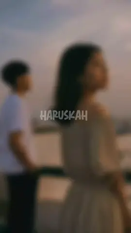 Lepaskan atau pertahankan  #lirik #music #hanyalagu 