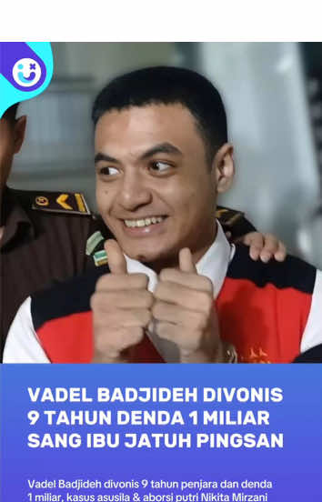 Ibunda Pingsan, Vadel Badjideh Divonis 9 Tahun Penjara Denda 1 Miliar. Majelis Hakim Pengadilan Negeri Jakarta Selatan menggelar sidang pembacaan putusan atas terdakwa Vadel Badjideh dalam kasus tindak asus1la dan ab0rsi terhadap an4k dibawah umur, Rabu (1/10/2025). Dalam pembacaan putusan, Majelis Hakim menilai Vadel terbukti bersalah melakukan tindakan pidana melakukan tipu muslihat terkait persetubuh4n terhadap an4k Nikita Mirzani, serta ab0rsi dengan persetujuan korban. Atas pertimbangan tersebut, Majelis Hakim menjatuhkan vonis penjara 9 tahun dan denda Rp.1 miliar terhadap Vadel, serta pidana kurungan tambahan 3 bulan bila dirinya tidak sanggup membayar denda. Sebelumnya, Jaksa Penuntut Umum (JPU) menuntut Vadel dengan 12 tahun penjara dan denda Rp 1 miliar subsider 6 bulan kurungan. #VadelBadjideh #Lolly #SidangPutusan #Vonis #NikitaMirzani 