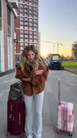В Москве стало холодно.. улетела в Африку!