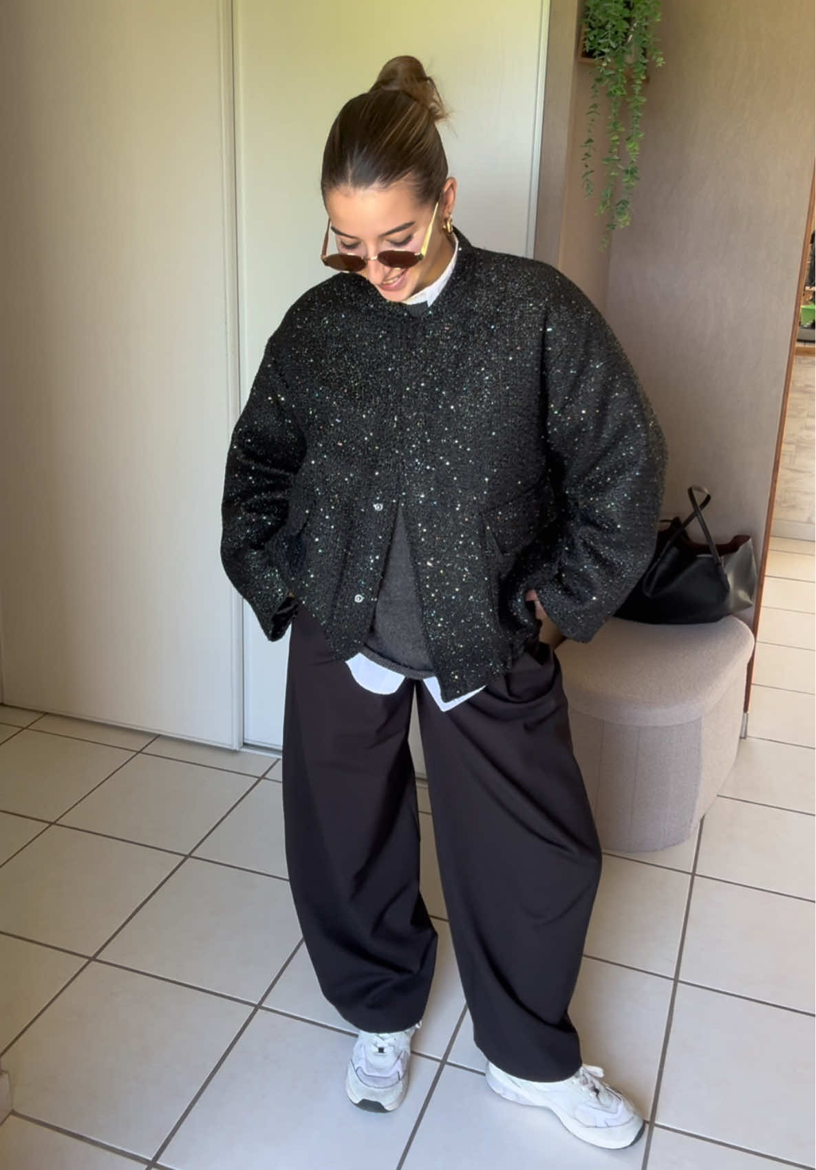 ma nouvelle veste préférée 🪩 @Esprit du Sud #outfittoday #fallfit #TikTokFashion #fyp #outfitinspo2025 