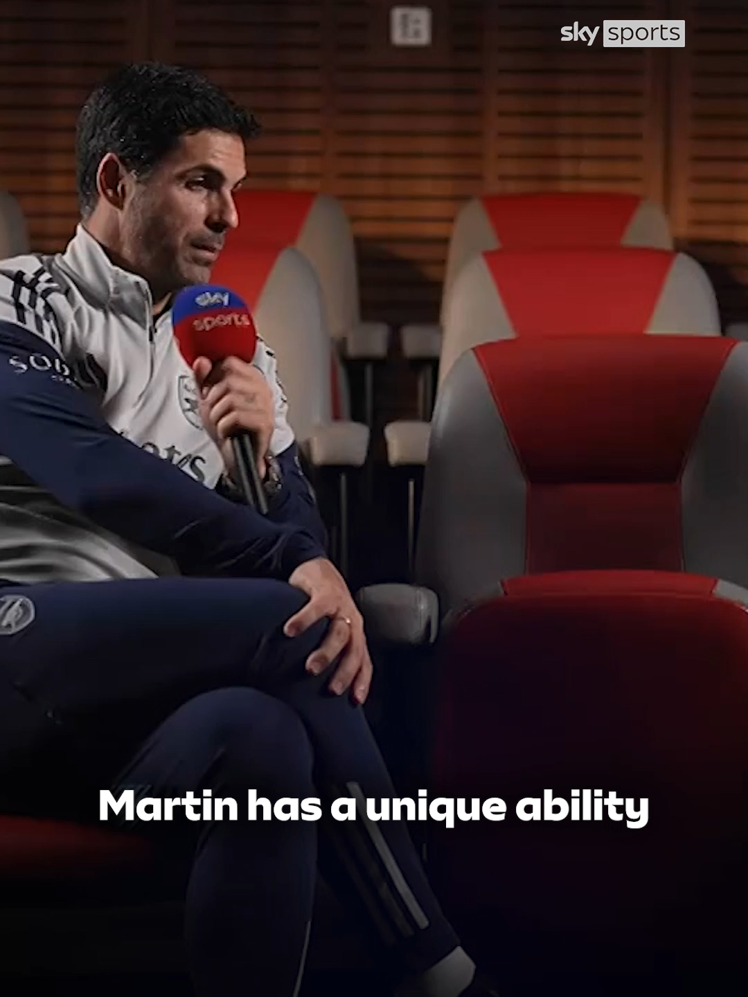 Arsenal boss Mikel Arteta praises Martin Odegaard's leadership abilities 🙌 #arsenal #martinodegaard #mikelarteta #PremierLeague