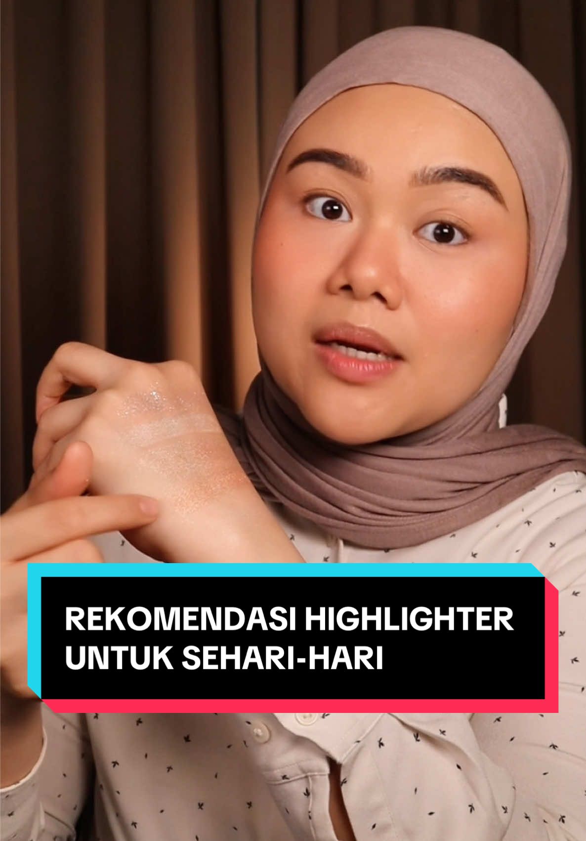 Aku suka banget sihh sama warna warnaa nyaa jujyurr #highlighter #muaqhighlighter #rekomendasihighlighter #makeuptutorial 