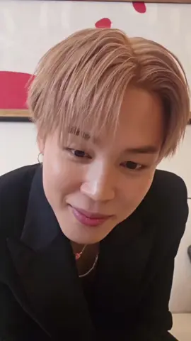 When Jimin said “You don’t have to worry about me”. He knows, he knows what’s going on all over the internet, he knows what happened, he knows the issue. And it breaks my heart, I’m sorry Jimin~aaah. We will do everything to protect you. 🥺💔 #jimin #parkjimin #jiminbts #btsarmy #fyp 