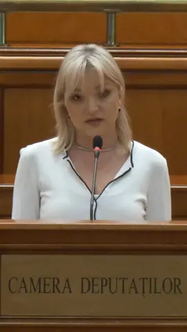 Astăzi am evocat figura tatălui meu, Corneliu Vadim Tudor ❤.  Declarația mea politică, rostită de la tribuna Parlamentului. Vă invit să o urmăriți!