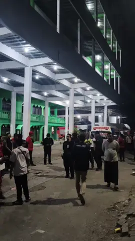 korban hidup dinyatakan sudah tidak ada lagi melalui silent metode 🙏 kiranya keluarga yg ditinggalkan diberi kekuatan dan ketabahan 🙏 #fyp #alkhozinybuduran #pondokpesantren #sidoarjo 