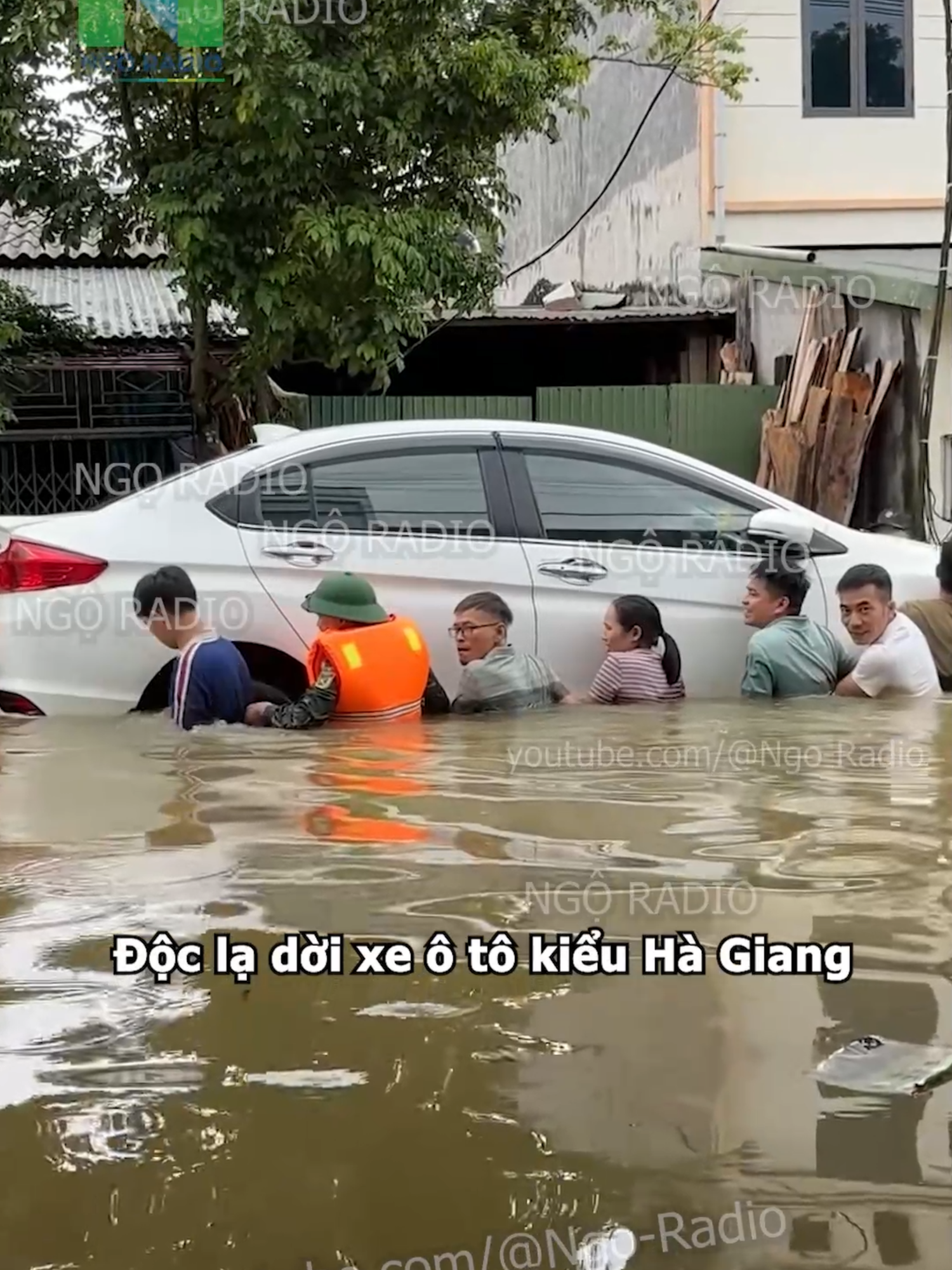 Độc lạ dời xe ô tô kiểu Hà Giang#viraltiktok #ngoradio #tintuc #haihuoc #ngaplut