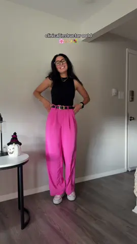 on wednesdays we wear pink💕✨ #clinicalinstructorootd #outfitoftheday #pinkoutfit 