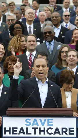 The Independent's White House Correspondent Andrew Feinberg breaks down the latest developments in the government shutdown fight. Click link in bio for more 🔗
