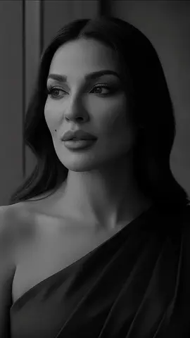 #CapCut ‏لا تتعامل مع أحد على أنه مصدر أمان كل الناس مؤذية لكن بطرق مختلفة.