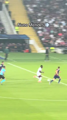 Nuno Mendes gran sprint en el partido de Champions League Barcelona vs PSG 💨 #barcelona #psg #lamineyamal #nunomendes #championsleague 