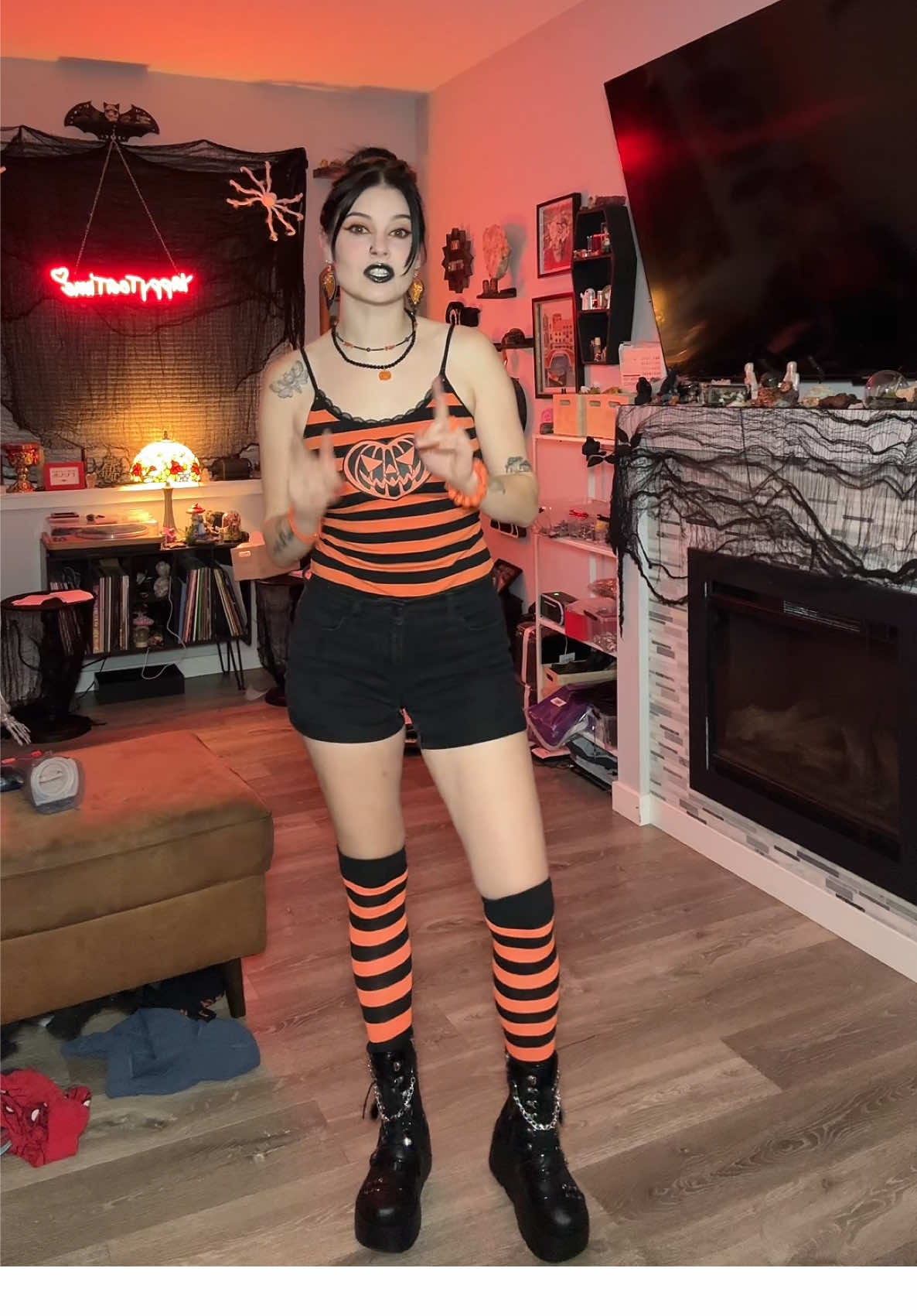 FIT CHECK FOR DAY 1 !! #31daysofhalloween #outfit #mysteryjewlerygirl #trendingvideo #fypシ゚viral 