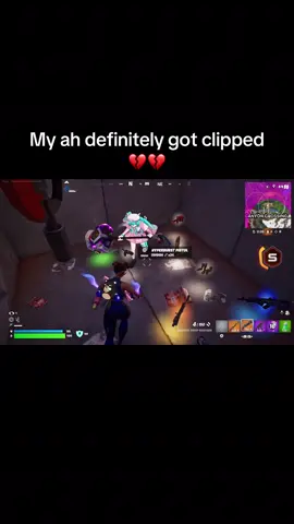 I  could’ve done anything else but instead I panicked #fortnite #fyp #miku #gaming #fortniteclips 
