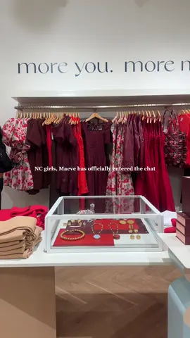 North Carolina just got its first Maeve and the launch was everything. From the space to the styling, the entire night felt so luxe. Still can’t get over this look, @maevebyanthro truly knows how to make a moment. #Maeve #Anthropologie #RaleighStyle #RDUCreator