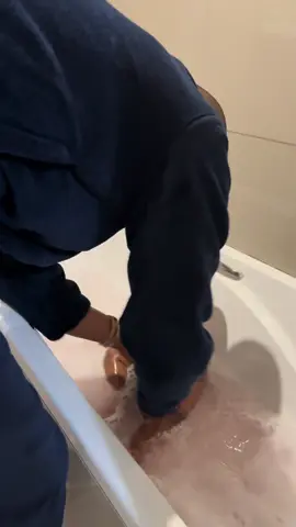 It was daddy’s turn to bath Bhabha 🥰😍 #twelvemonths #oneyear #elevenmonths #tenmonthold #ninemonthold                          