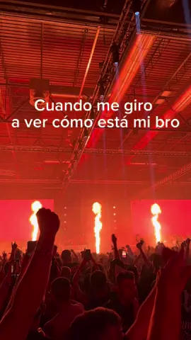 A quien le pasa? 🕺🏿 🕺🏿  #rave #parati #fyp #techno #fiesta 
