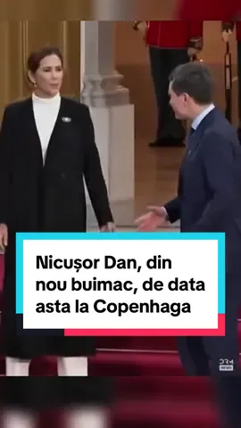 Nicușor Dan, din nou buimac, de data asta la Copenhaga. Nu știe dacă trebuie să facă sau nu poză cu cu Macron și oficialii Danezi și se învârte pe loc #nicusordan #presedinte #news #romania #gandul 