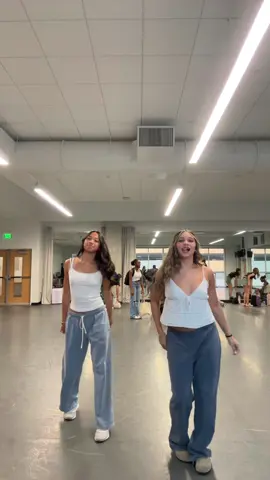 My twinnn | #blowthisupforme #makemefamous #dancetrend #xyzbca #jesuslovesyou @lauren!! 