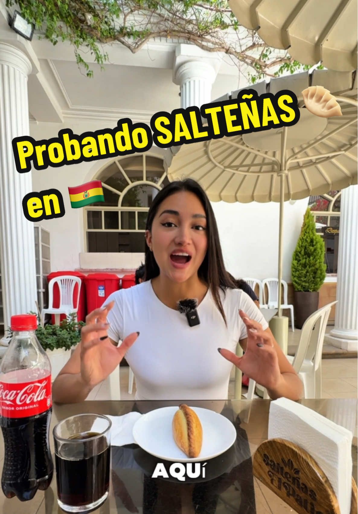 Probando salteñas en bolivia 🇧🇴 muy deliciosas por cierto 😊 #salteñas #bolivia #comidaboliviana #comida #fyp 