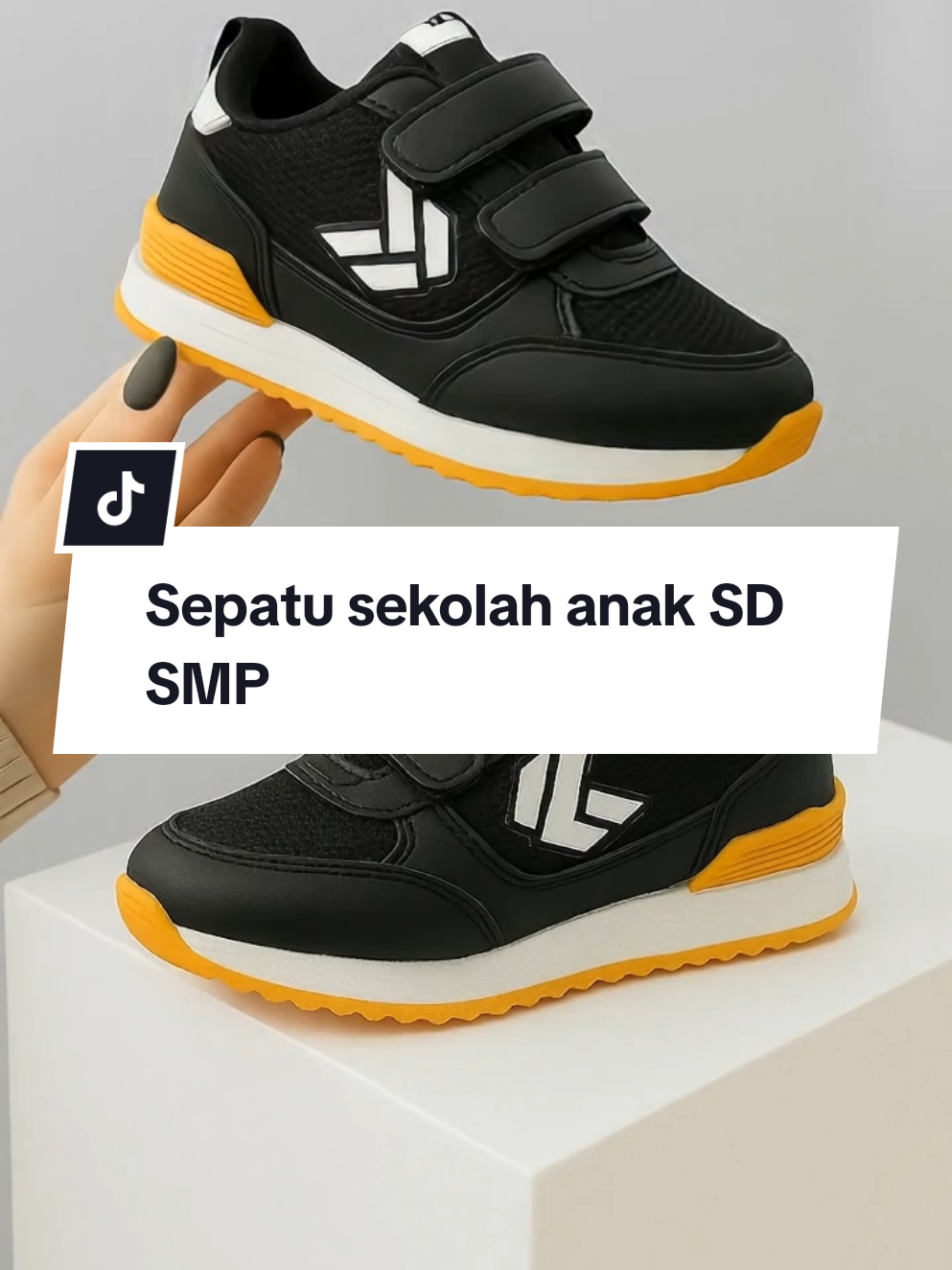Sepatu sekolah anak SD SMP, sepatu sneaker #sepatusekolah #sepatusneaker #sepatuanaklakilaki #sepatucasual #sepatufashion 