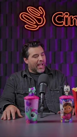 ¿Ya viste #LaCasaDeMuñecasDeGabby? Cuéntanos qué te pareció en el episodio completo del podcast en YouTube.