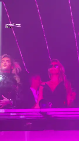 Heidi and Tom enjoying @ParisHilton DJ set 🔥🔥 #heidiklum #parishilton @Karl Lagerfeld 