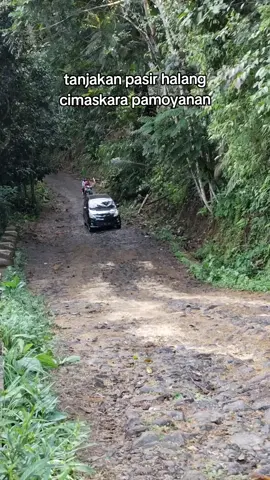 tanjakan pasir halang cimaskara pamoyanan