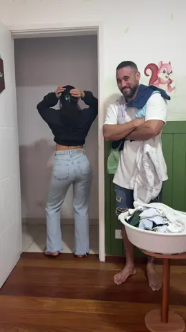 Só ele tem esse quadradinho hahah 