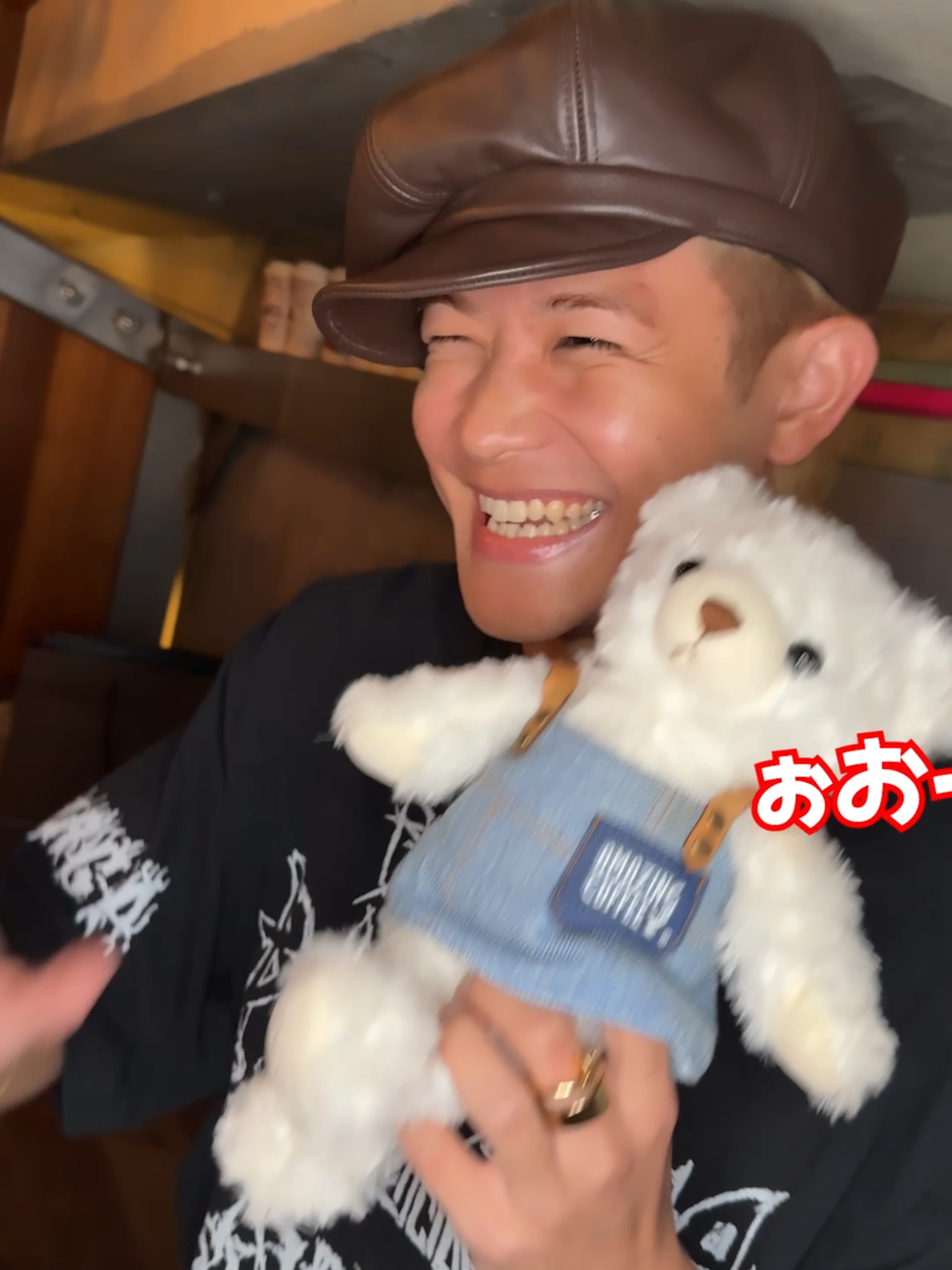 【EXILE CAM】 #TETSUYA が #岩谷翔吾 を突撃インタビュー！ #にこふわ翔吾さん   Tシャツの送り主は 「男の中の男」な あの先輩！？ #呼び出しエグザイル #EXILECAM  #EXILE  #EX_THREASON
