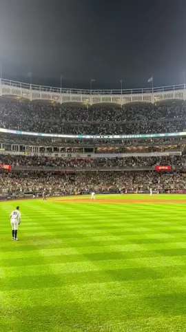 Game winning catch. Lets go Yanks‼️‼️ #fyp #trending #yankees #yankeestadium #baseball