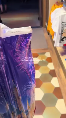 who wants a haul 👀 @Disney @Disney Parks #fyp #foryou #foryoupage #disney #shopping 