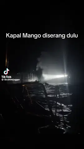 Detik kapal FarahLee diserang isewel😭 #hasbunallahwaniqmalwakil  🎥ibrahim jugger  #farahlee #STAND4SUMUD #allahuakbar #globalsumud 