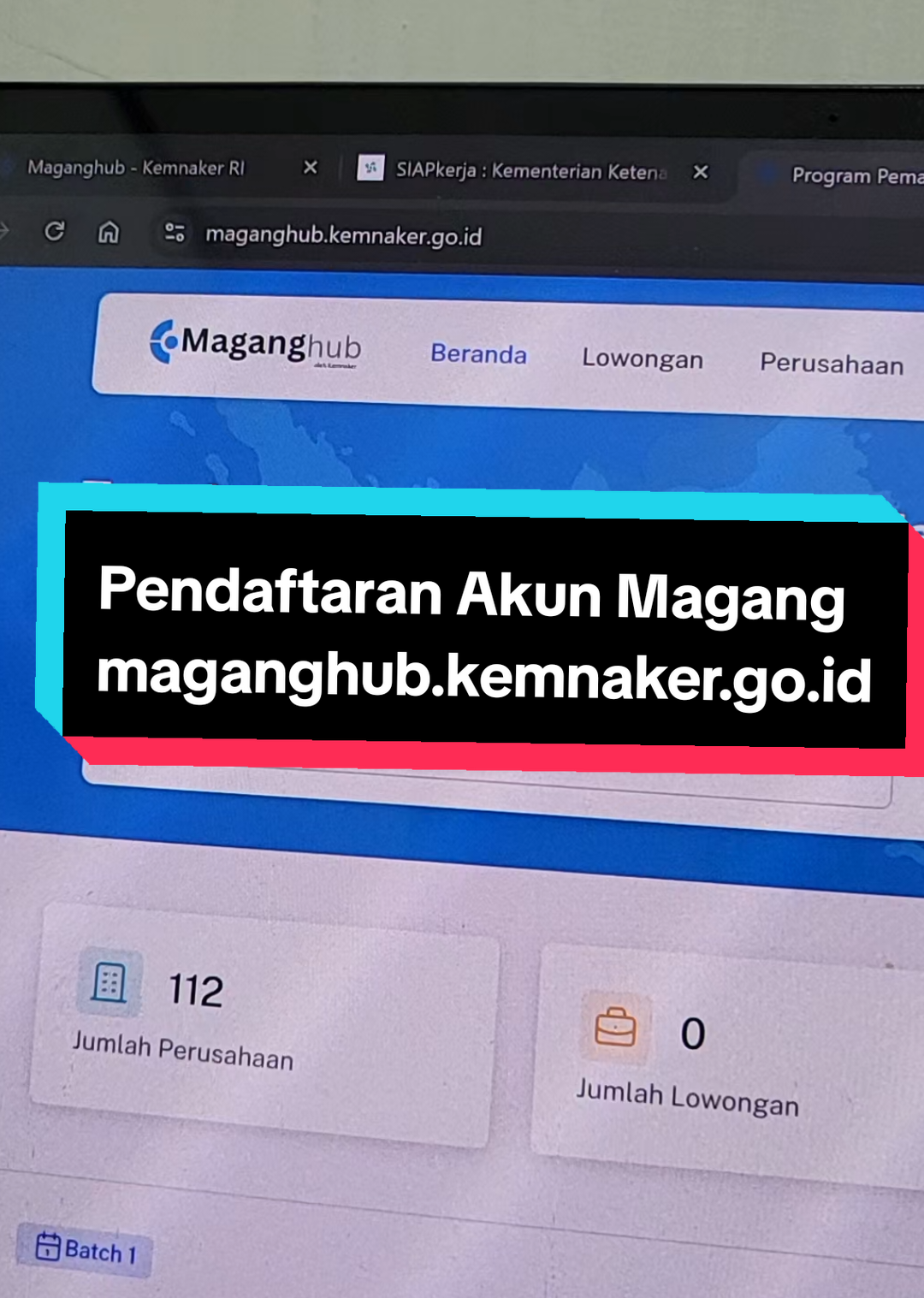 Silakan masuk akun dulu dan lengkapi data diri dulu yaa di maganghub.kemnaker.go.id. Baru bisa daftar tanggal 7 oktober nanti yaa.  #magangpemerintah #magangfreshgraduate #magang #loker #lowongankerja 