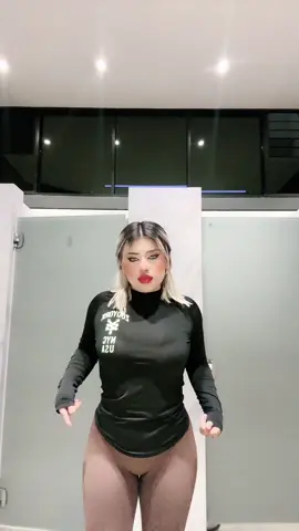 Jajajajjaa entró una chica en medio del video y me dio pena 