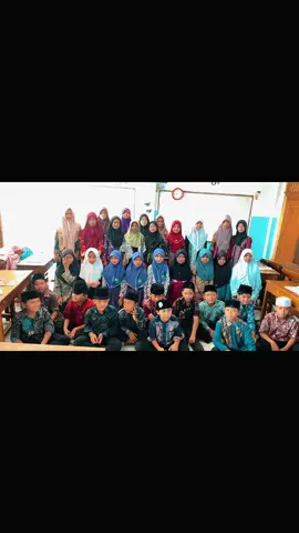 Selamat Hari Batik Nasional 2025 #firal #viral #fyp #rembang #batik 